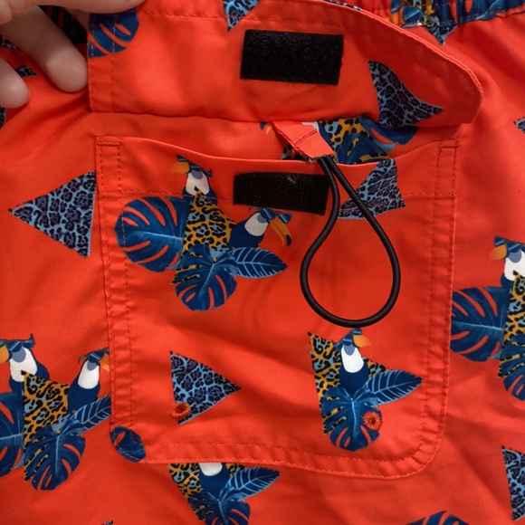 Men’s Oakley Tropical Orange Toucan Swim Trunks. Size Large - 5 inch inseam. - Picture 5 of 15